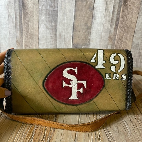 Pebbled Leather San Francisco 49ers crossbody Bag - Picture 3 of 6